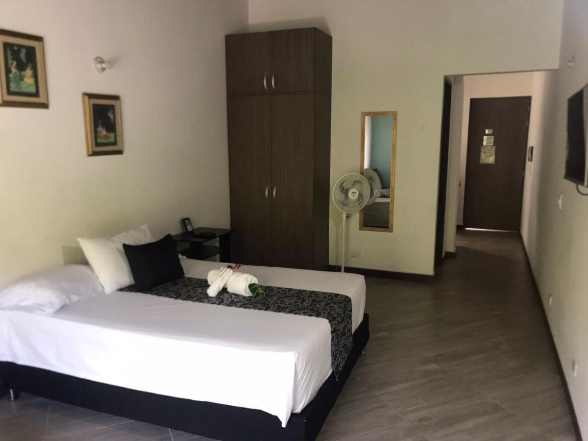 Apartahotel Avanti Medellín Extérieur photo