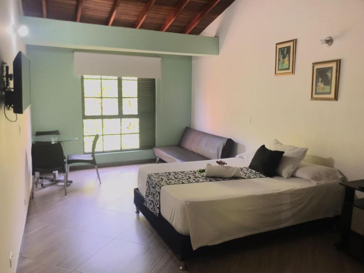 Apartahotel Avanti Medellín Extérieur photo
